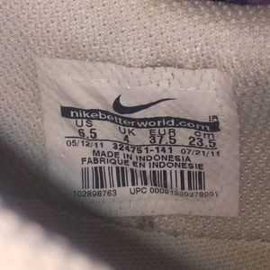 Nike Shoes - Nike shoes Nike Shoes - Nike shoes